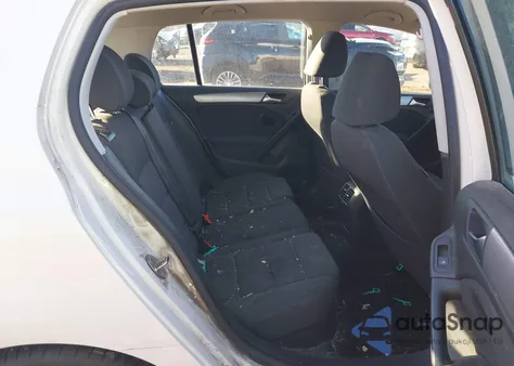 2014 Volkswagen Golf 2.0L Tdi from USA, damaged, VIN WVWDM7AJXEW004437